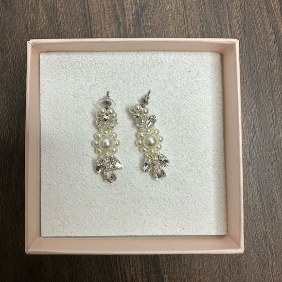 Simone Rocha Daisy Leaf Clyster Earrings - Picture 3 of 7